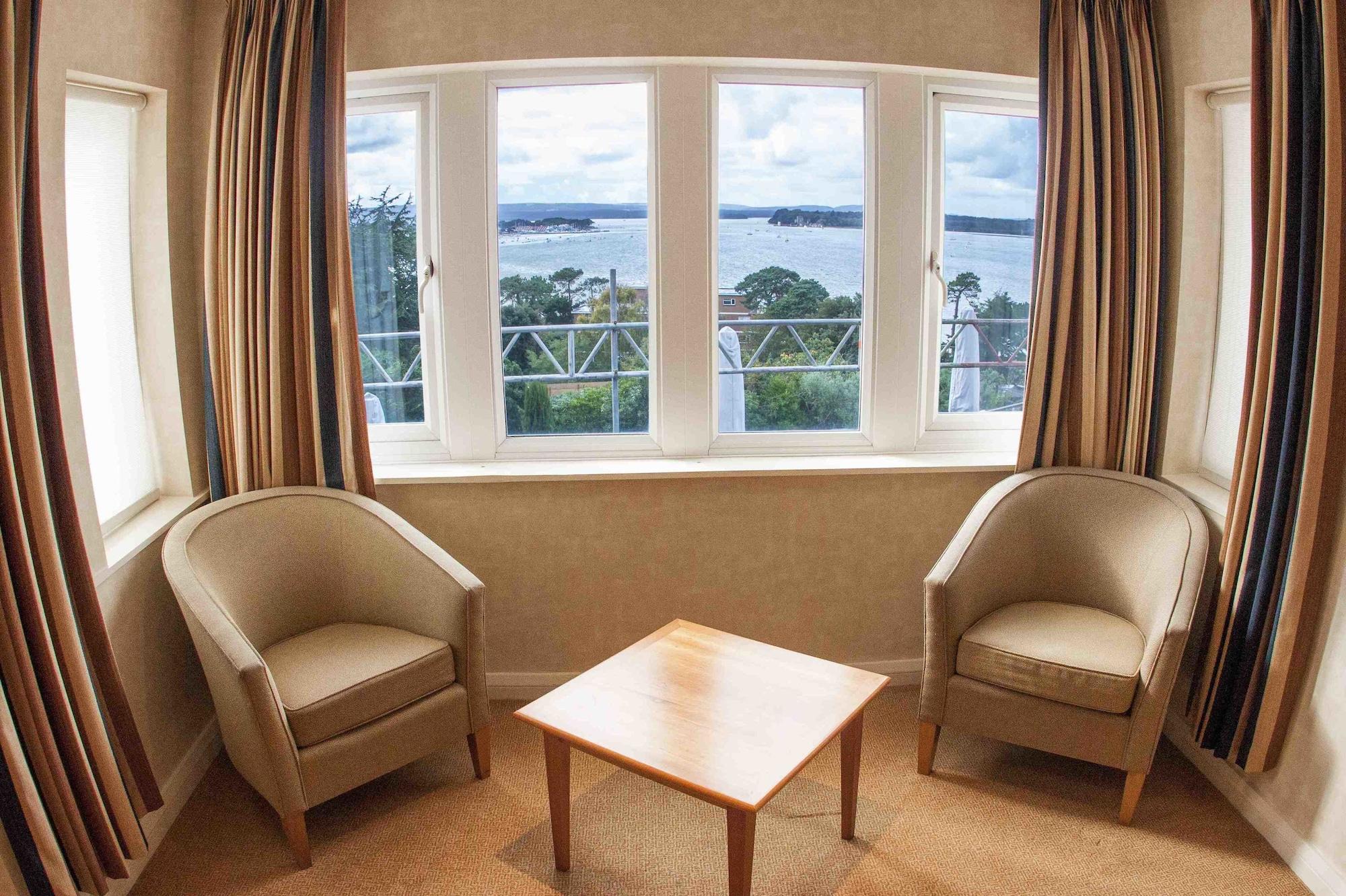 פול Harbour Heights Hotel מראה חיצוני תמונה