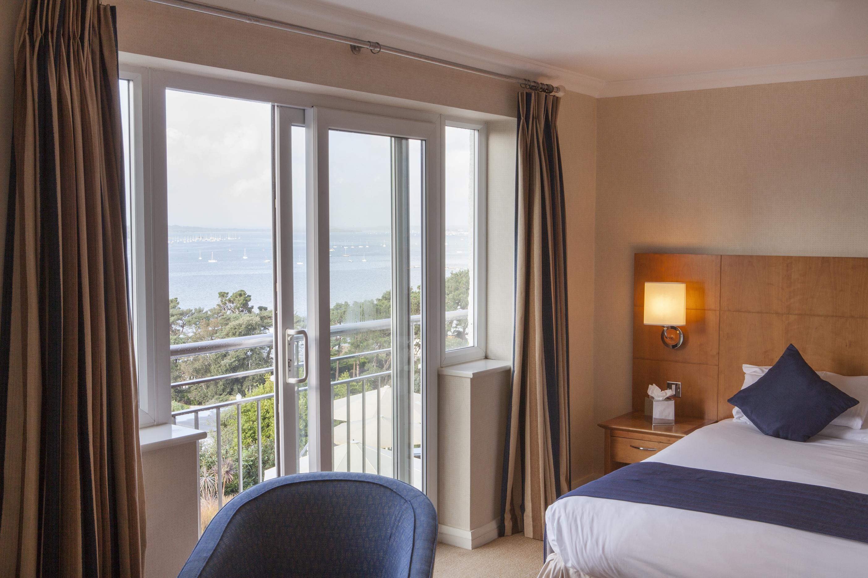 פול Harbour Heights Hotel מראה חיצוני תמונה