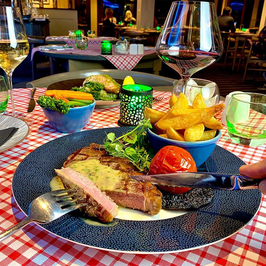 פול Harbour Heights Hotel מראה חיצוני תמונה