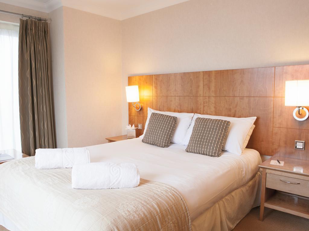 פול Harbour Heights Hotel מראה חיצוני תמונה