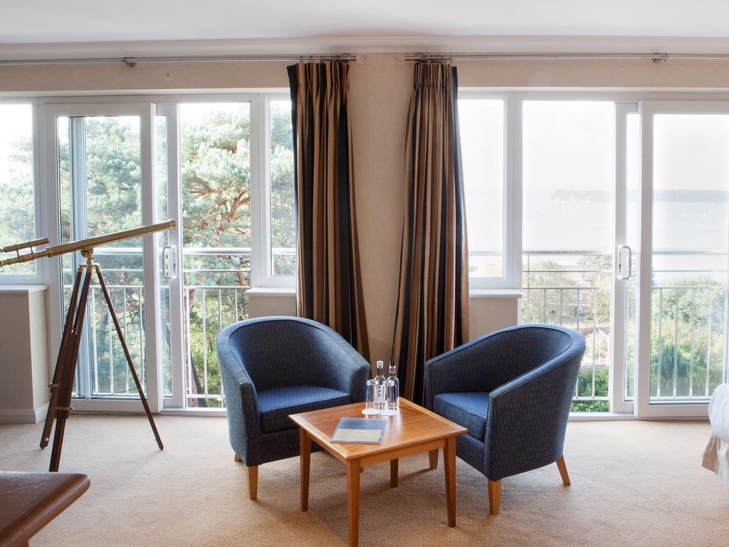 פול Harbour Heights Hotel מראה חיצוני תמונה